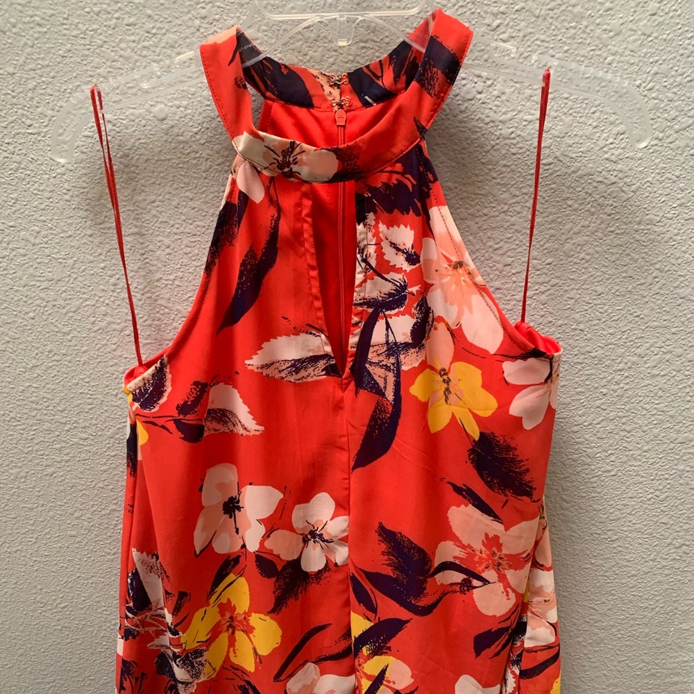 Women’s floral print halter top blouse